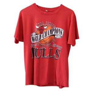Screen Stars Vintage 90s Single Stitch Red Chicago Bulls Championship Tshirt LG